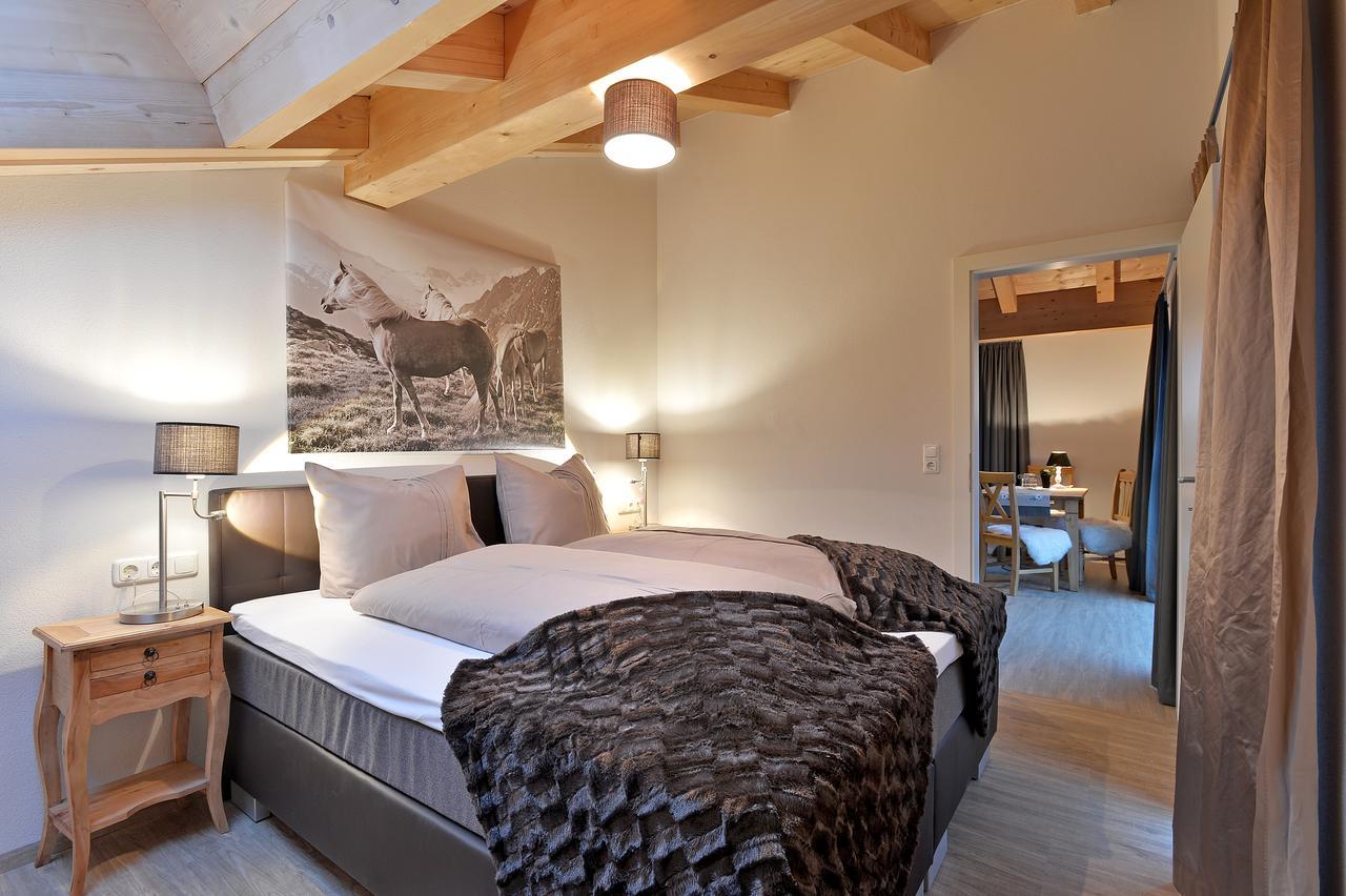 Narzenhof Wellness Chalets, Familien & Luxus Apartments Am Bauernhof سانكت يوهان ان تيرو المظهر الخارجي الصورة
